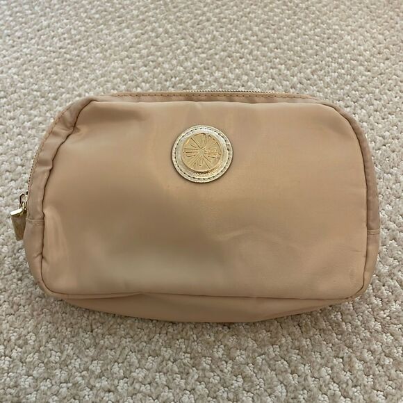 COPY - NWT Lilly Pulitzer Jeanie Belt Bag - Picture 2 of 4